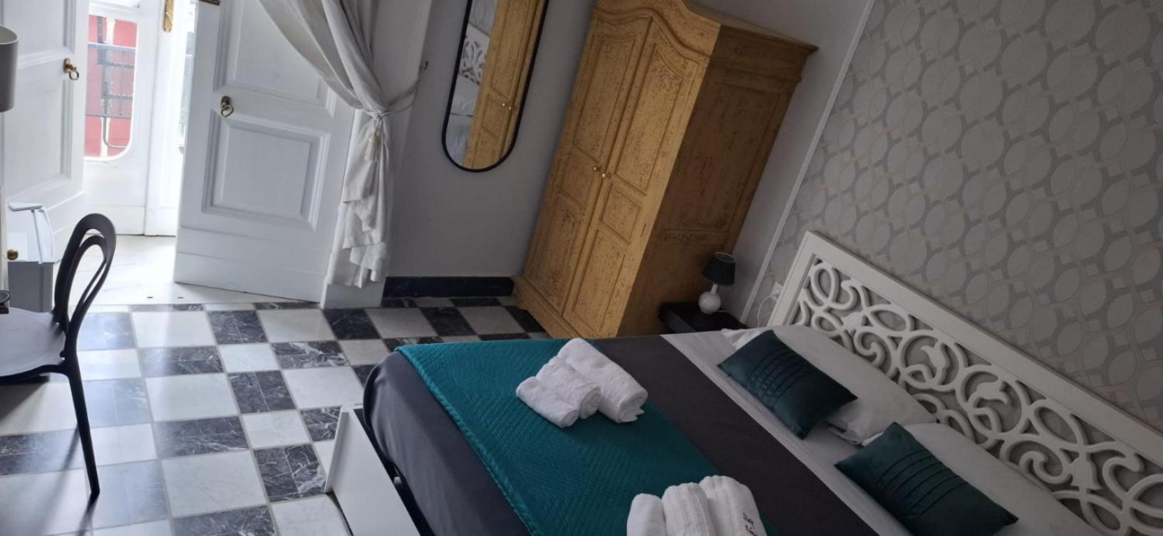 Toledo's Family Bed & Breakfast Napoli